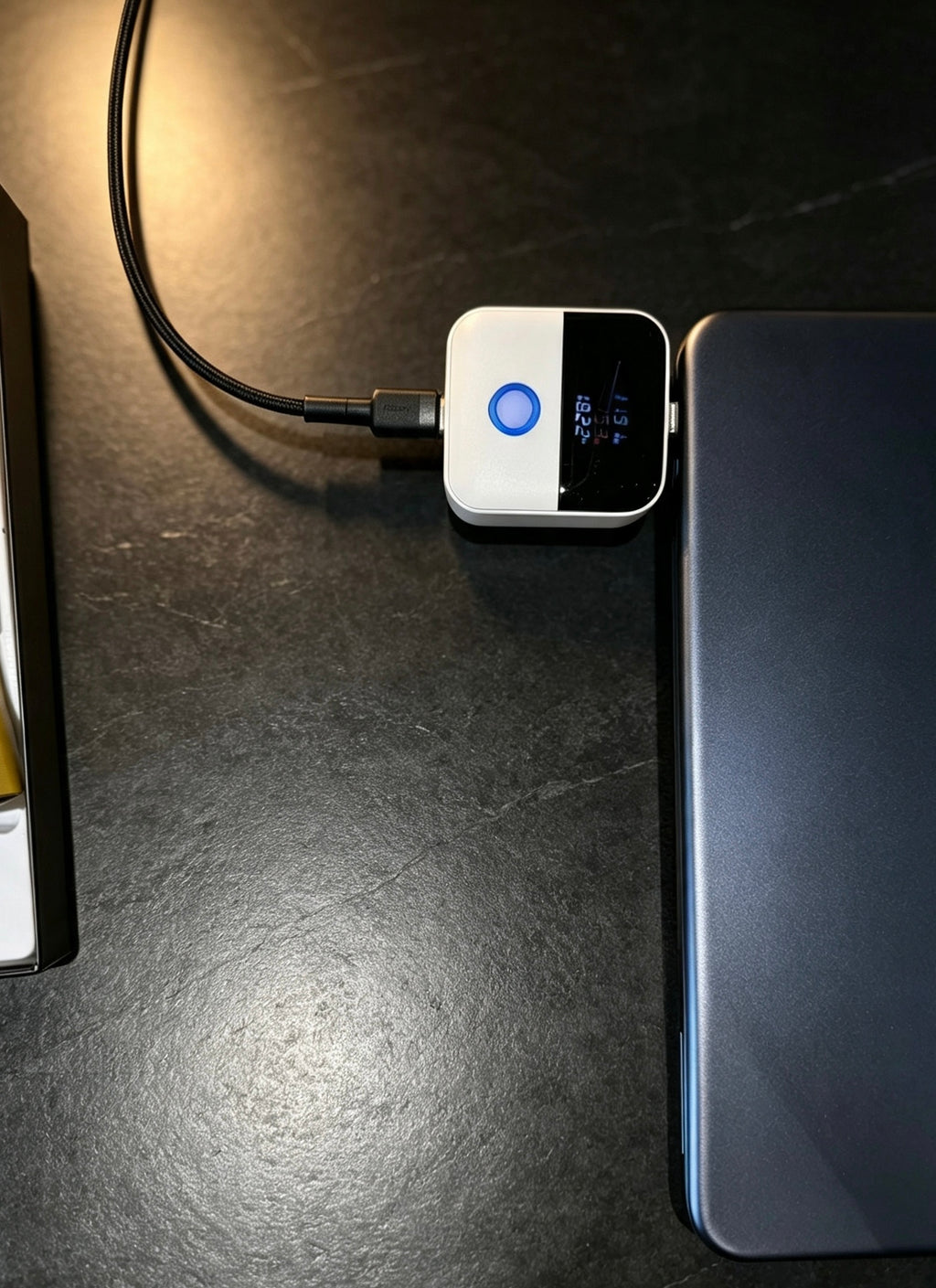Adaptateur de charge rapide Zynortech — en charge